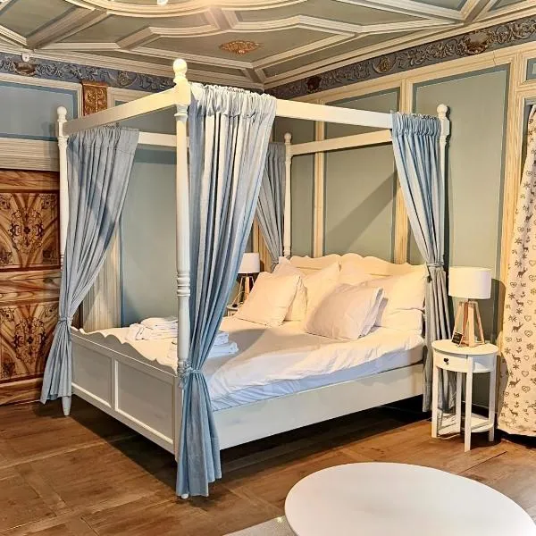 Hotel Corona, hotel i Vicosoprano
