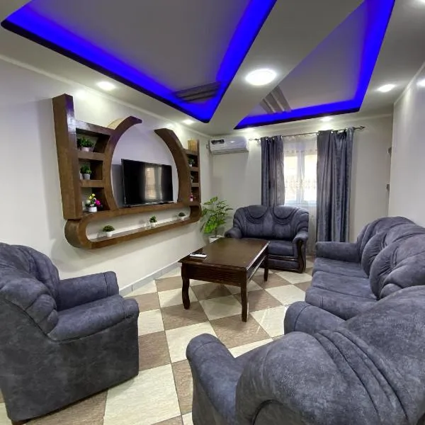 Adem, hotel i Aïn El Turk