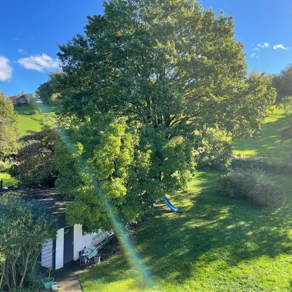 Gemütliches Studio in ruhiger Lage mit Klimaanlage, Netflix und Parkplatz, hôtel à Hattingen