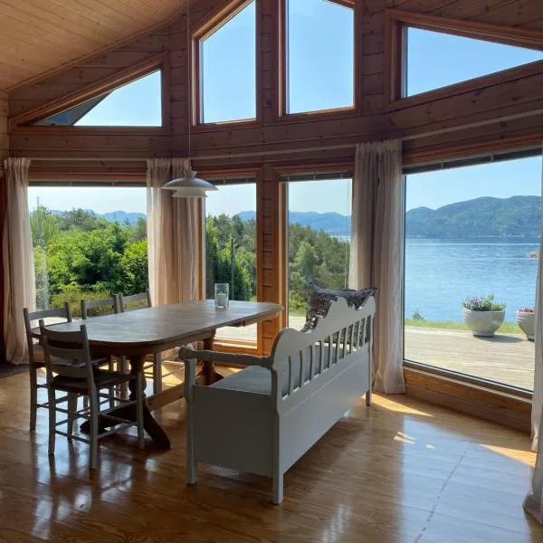 Fjordview Family Cabin, hôtel à Strand