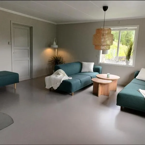 Nesvika nature reserve holiday home, only 25 min from Bergen, hotel in Bergen