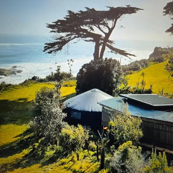the hole in the rock yurt, hotel in Cape Foulwind