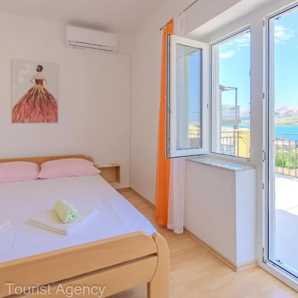 Emma with seaview, hôtel à Zubovići