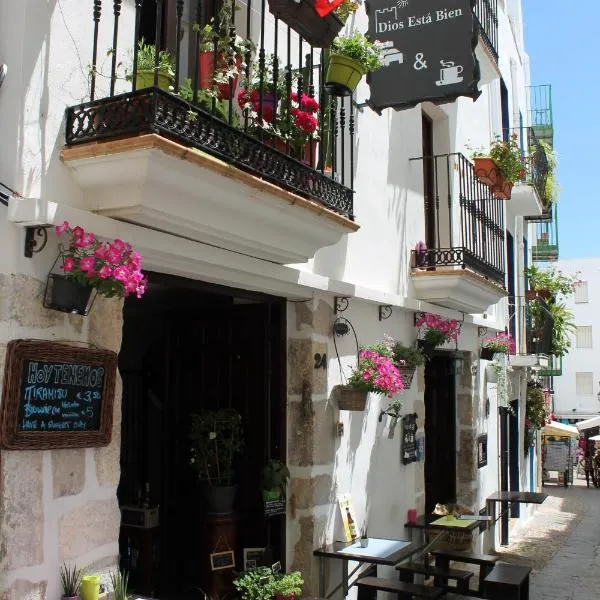 Dios Esta Bien, hotel in Peñíscola