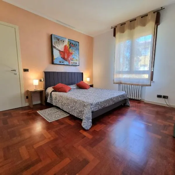Parma Comfort House, hotel in Parma