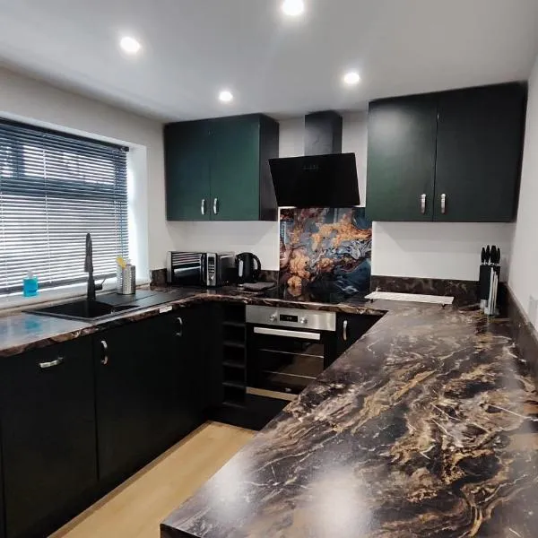 Modern Hetton Stay near Durham, hotel v destinaci Hetton le Hole