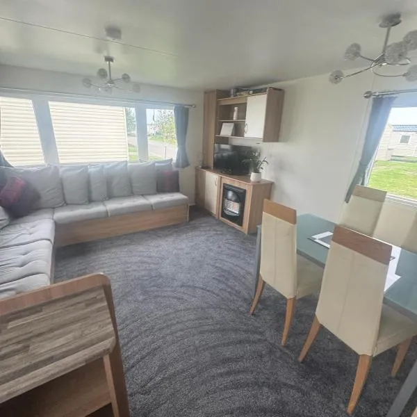 Lyon's Robin Hood Rhyl 8 Berth Caravan, hotel v destinaci Rhyl