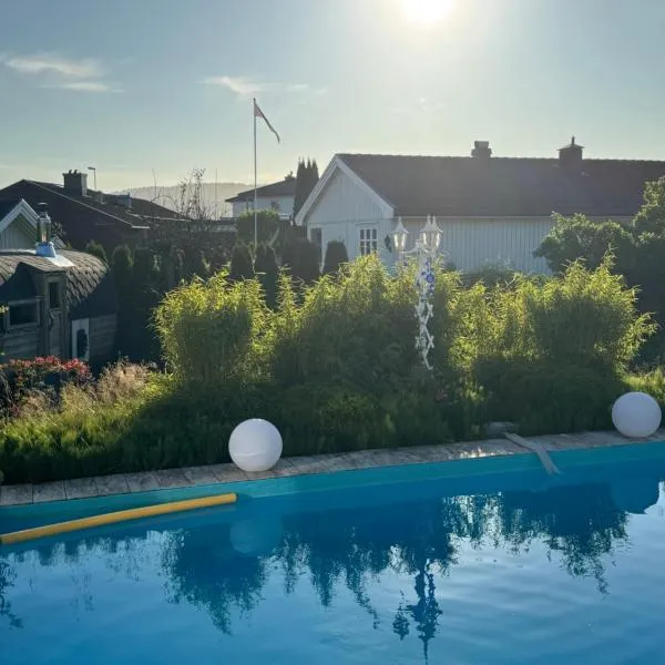Pool & Sauna Apartment Porsgrunn, hotel v destinaci Porsgrunn