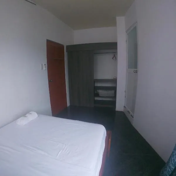 Irlanda Hospedaje, hotel en Isla San Cristóbal