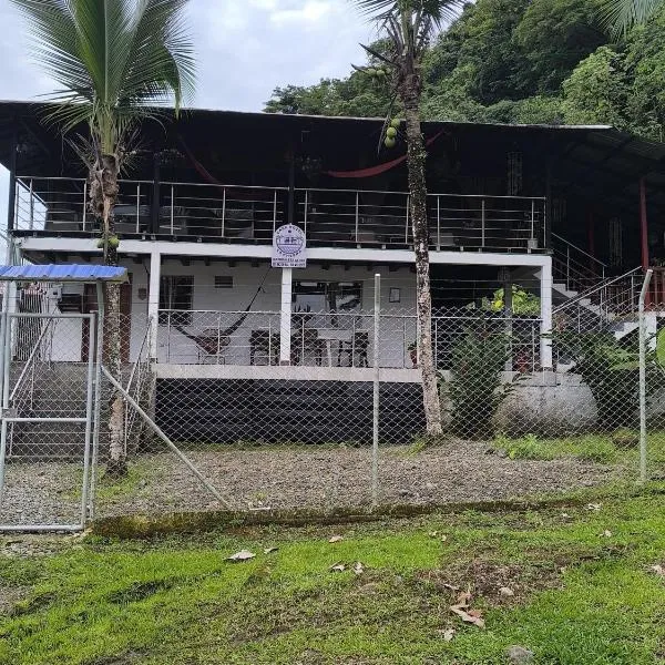 Casa Hotel La Cherna, khách sạn ở Bahía Solano