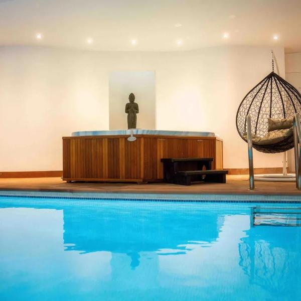 Havre de Paix à Bruxelles avec piscine, sauna, jacuzzi, Brusel