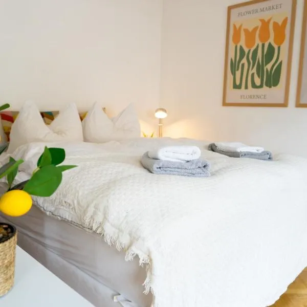 TOP! Gemütliches Studio-Apartment zentral, WLAN, Küche: Essen'de bir otel