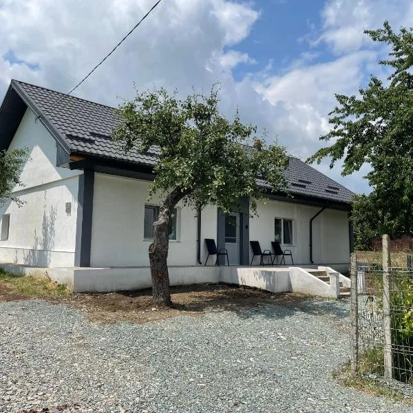 Casa Din Deal, hotel a Huşi