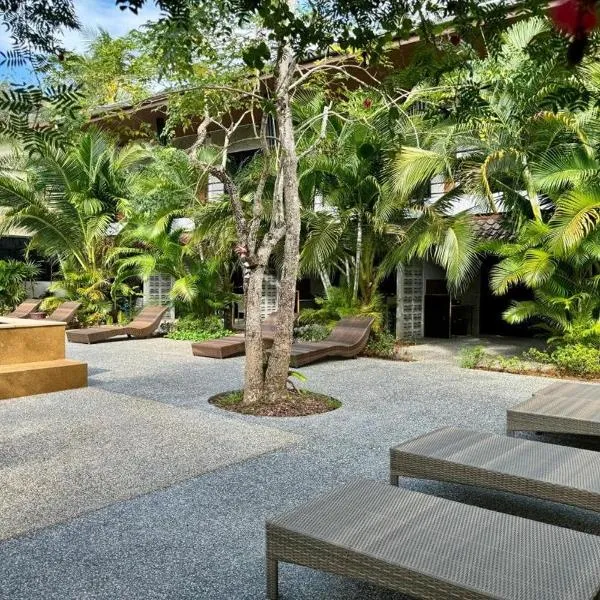 Aonangstudio, hotel in Krabi town