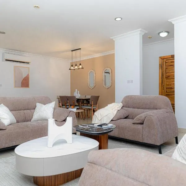 POLO HEIGHTS-Sky Suites, hotel di Accra