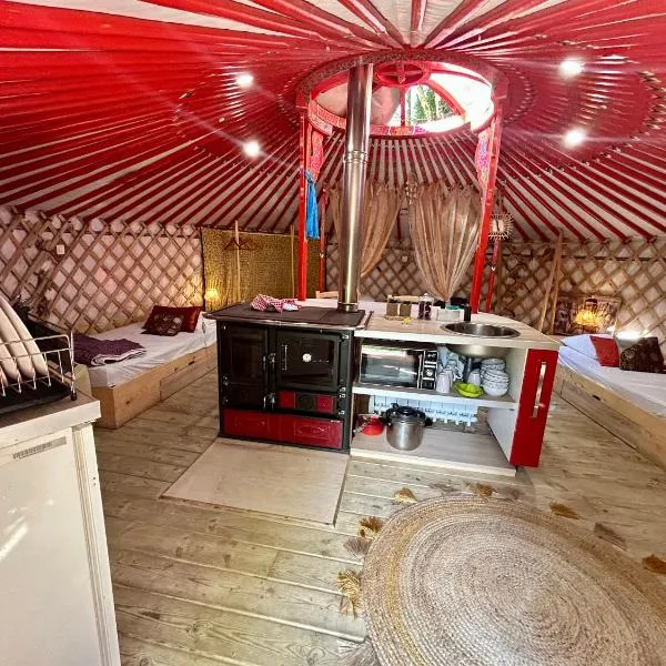 Ravissant yourte traditionnelle, hótel í Quimper