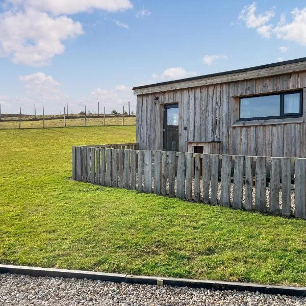 Primrose Bale Cabin - Uk49075, hotel in Ballindalloch