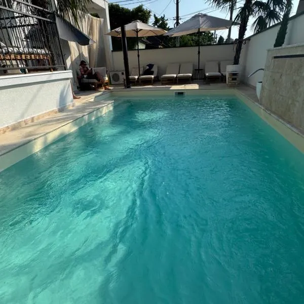 NOA Apartaments Pool&Spa, hotel in Kragujevac