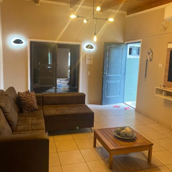 Alojamiento Napoleon, hotel in Puerto Iguazú