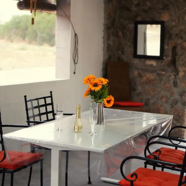 Casa la Serrana, hotel in Yecla