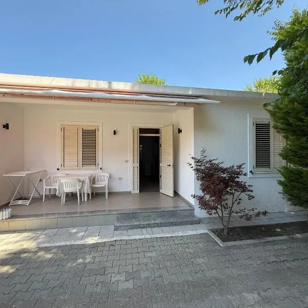 Private Houses by the Beach, hotel v destinaci Velipojë