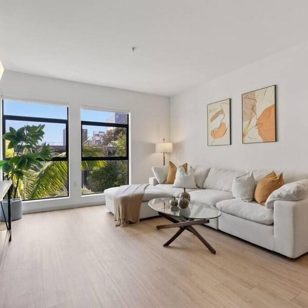 Emerald Ridge - Luxe Hollywood Walk of Fame, Los Angeles