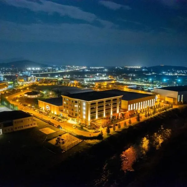 voco - Podgorica by IHG, hotel in Podgorica