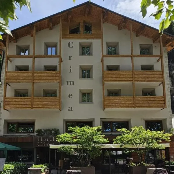 Crimea Wine Hotel, hotel in Chiavenna