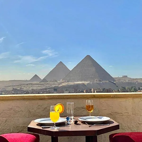 PYRAMIDS TOWER Inn, hótel í Kaíró