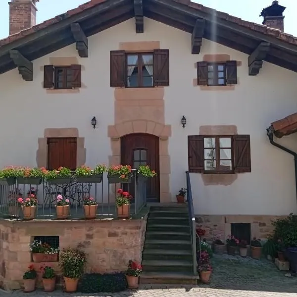 Casa Parriola etxea、Villanueva de Arceのホテル