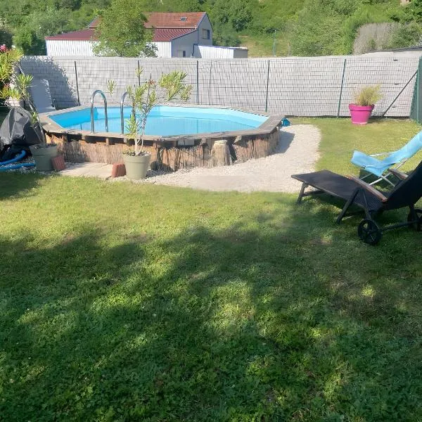 Maison de Violette, Hotel in Serrières-de-Briord