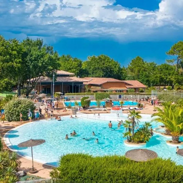 Mobilhome Clim Toboggans aquatiques, hotel v destinaci La Teste-de-Buch