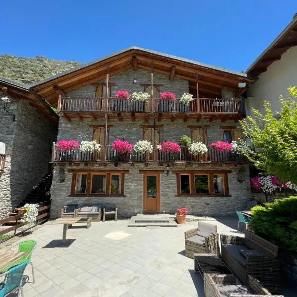 Agriturismo al pra di muriet，位于苏萨的酒店