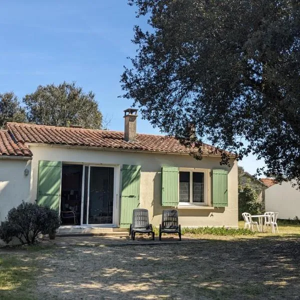 La Menounière - Maison Ile d'Oléron, 100m du bord de mer, hotel v destinaci Saint-Pierre-dʼOléron