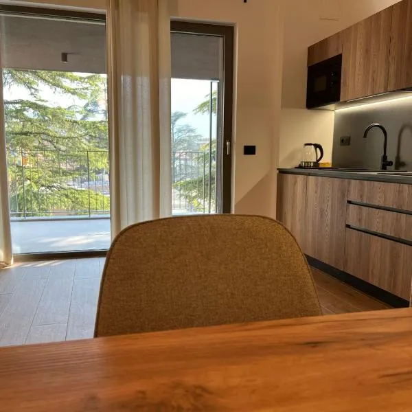 YUGOGO PETRARCA 1 - Trilocale con balcone, hotel v destinaci Trento