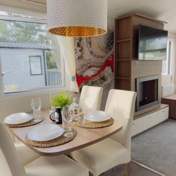 Fabulous 3 Bedroom Static Caravan at Billing Aquadrome, ξενοδοχείο σε Great Billing