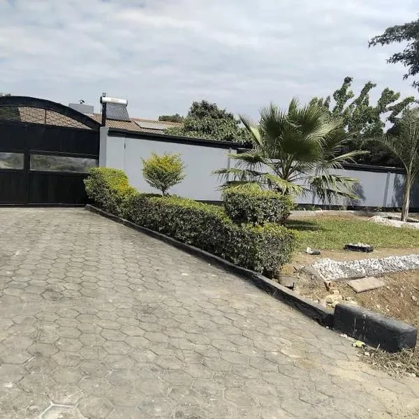 Gogo Rennie Guest House, hotel em Umtali