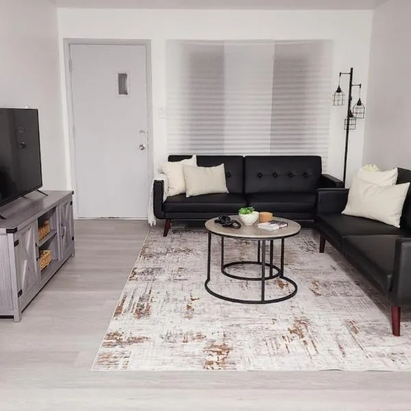 Grand Manor - Big 2 Bedroom - USA Side, ξενοδοχείο σε Καταρράκτες του Νιαγάρα