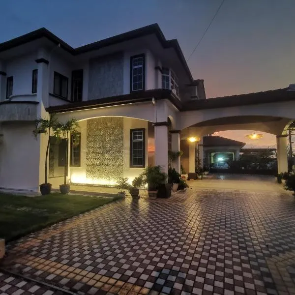 Room Only - Ryui's Quiet Residential Bungalow 5,403sqft, khách sạn ở Sungai Petani