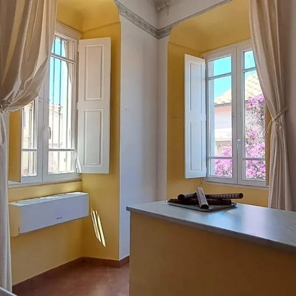 Palazzo Renzi, hotel in Capraia