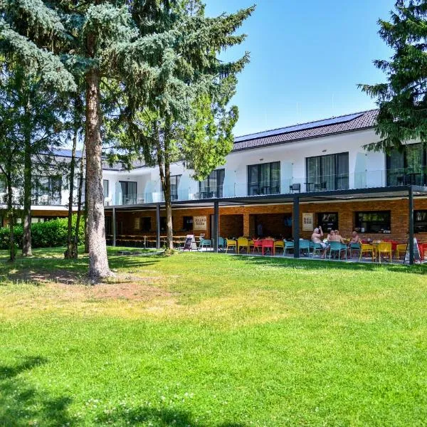 FiVe Penzion, hotel in Dunajská Streda