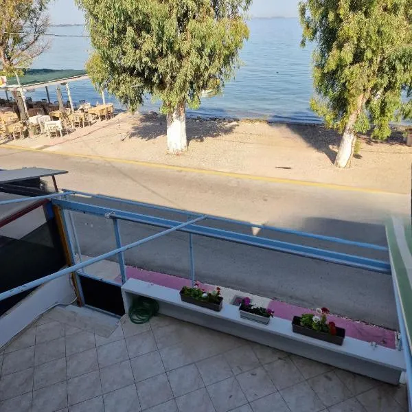 ORIZONTAS Seaview Maisonette、Monodhéndrionのホテル