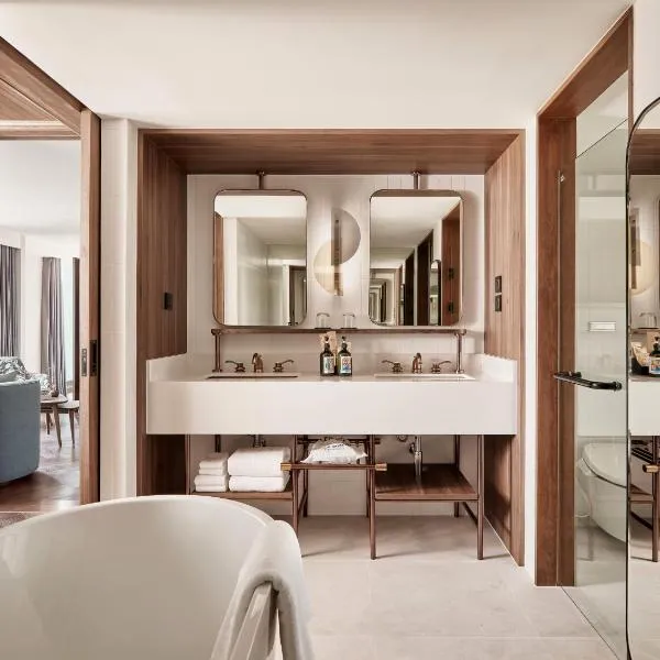 Public House Bangkok, a Member of Design Hotels、バンコクのホテル