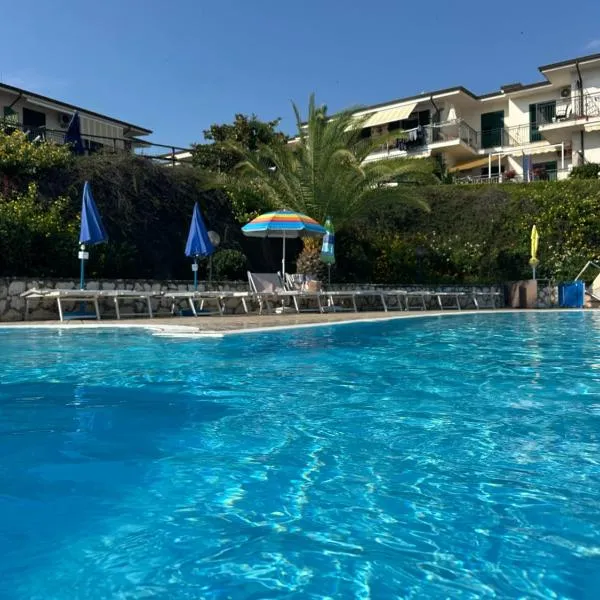 Apartment Victoria, Hotel in Scalea