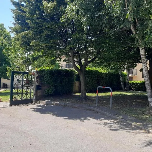 Villa Sara, hotel v destinaci Lecco