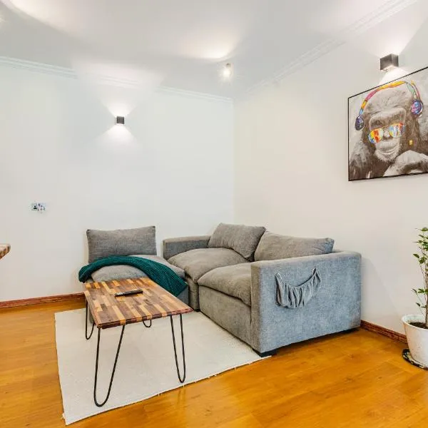 Chique 1BR Villa with Lush Garden Nakuru Town, hôtel à Nakuru