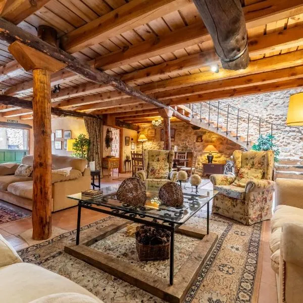 Casa Rural El Viejo Almacén, a 20 minutos de Segovia, hôtel à Losana de Pirón