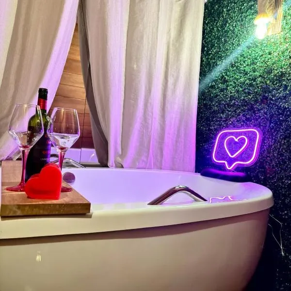 Cabana com banheira em Curitiba, hotel in Curitiba