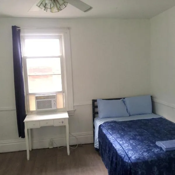 Bedroom close to stadiums and downtown, hotell i Pittsburgh