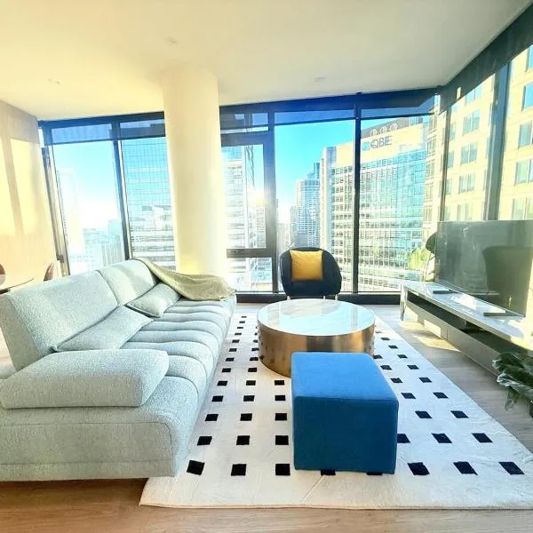 Sydney CBD New 2 bedroom Condo with amazing view Pool Gym 2, hotel in Sydney